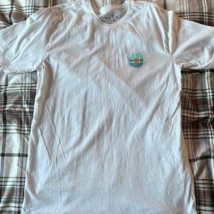 Men's LARGE t-shirt.